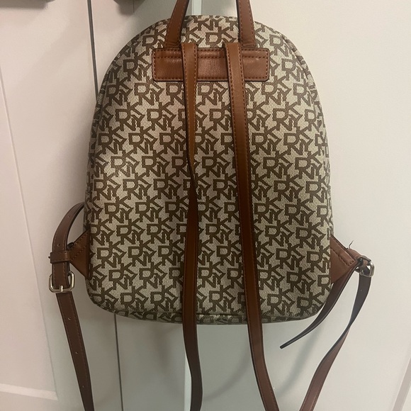 DKNY Brayanna Signature Brown/Beige Backpack Mini Size - Picture 2 of 5